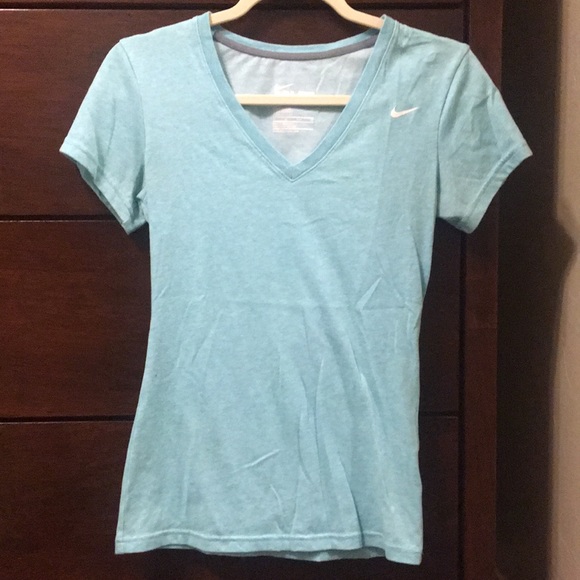 nike slim fit top